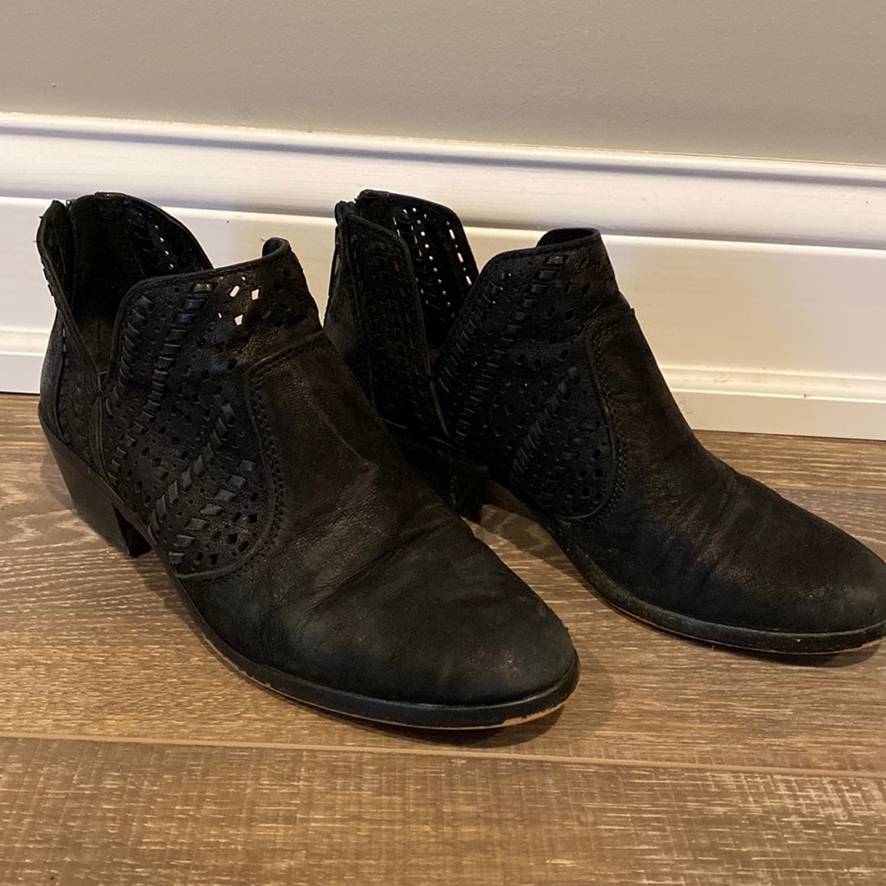 Vince Camuto leather shoe boots